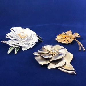 Set of Vintage Floral Brooches